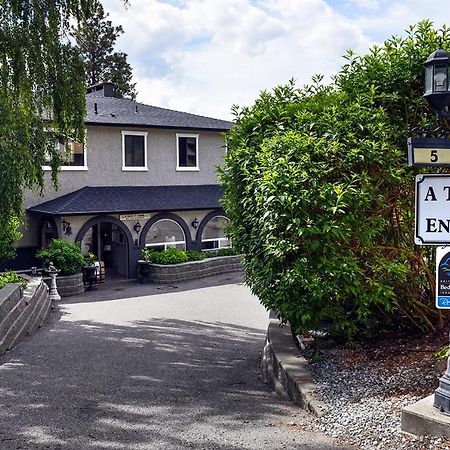 A Touch Of English B&B Kelowna Dış mekan fotoğraf