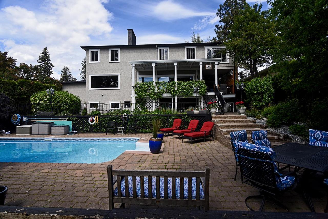 A Touch Of English B&B Kelowna Dış mekan fotoğraf